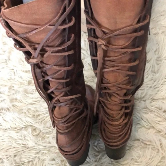 Freebird Coal Distressed Brown Lace-Up Boots - Picture 5 of 6